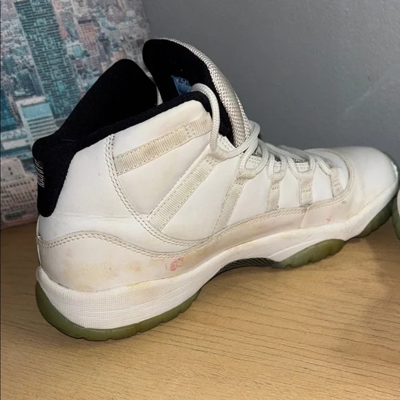 Air Jordan 11 Retro “Legend Blue” – Size 7Y - Picture 10 of 13